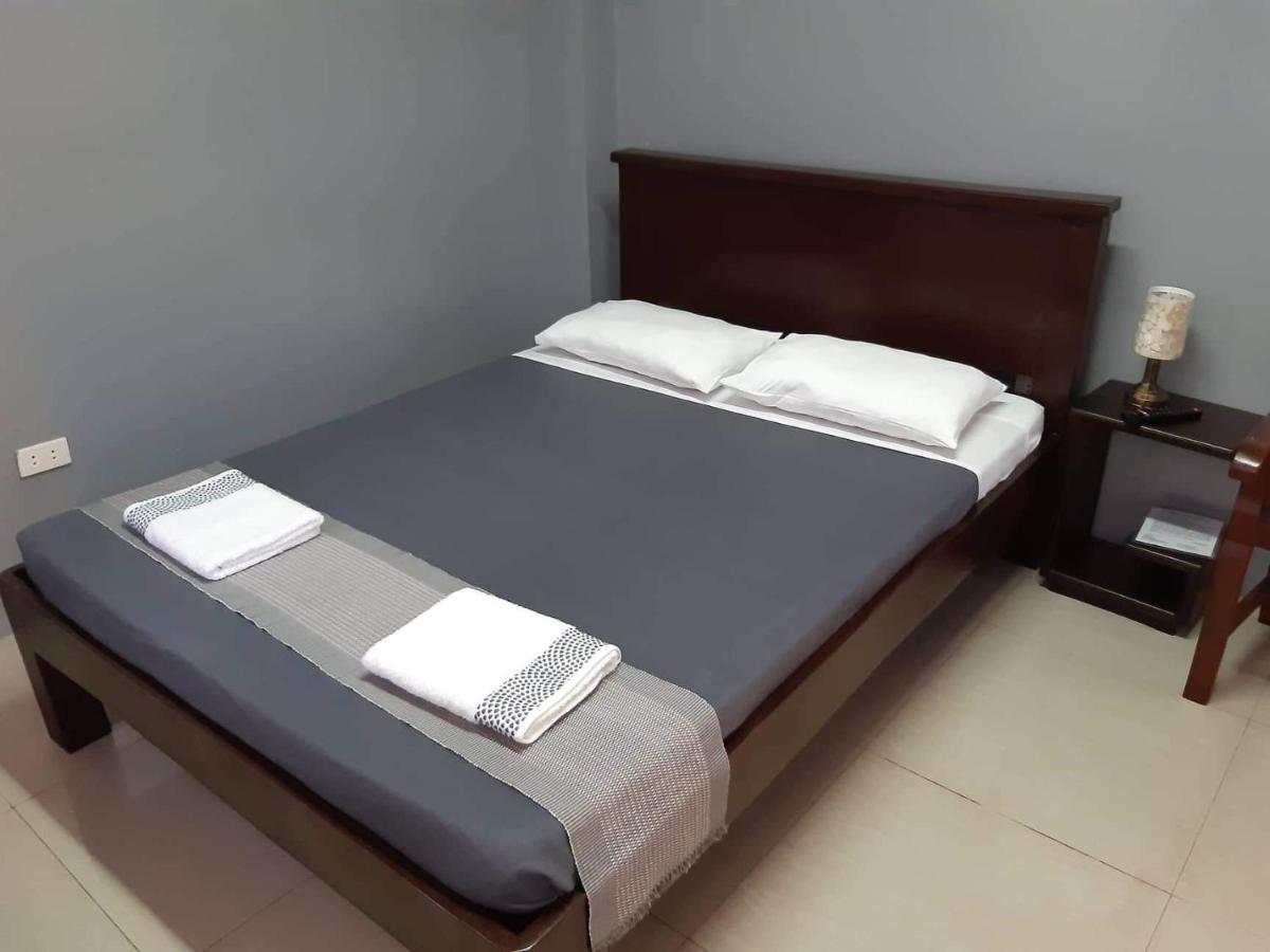 Reddoorz El Senor Jesus Apartelle Vigan Ilocos Hotel Екстериор снимка